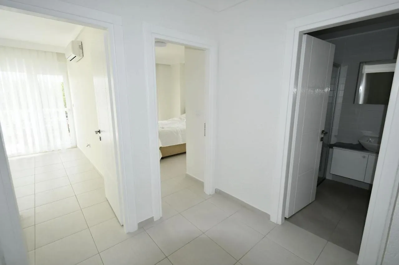 Aguarius Villas Side