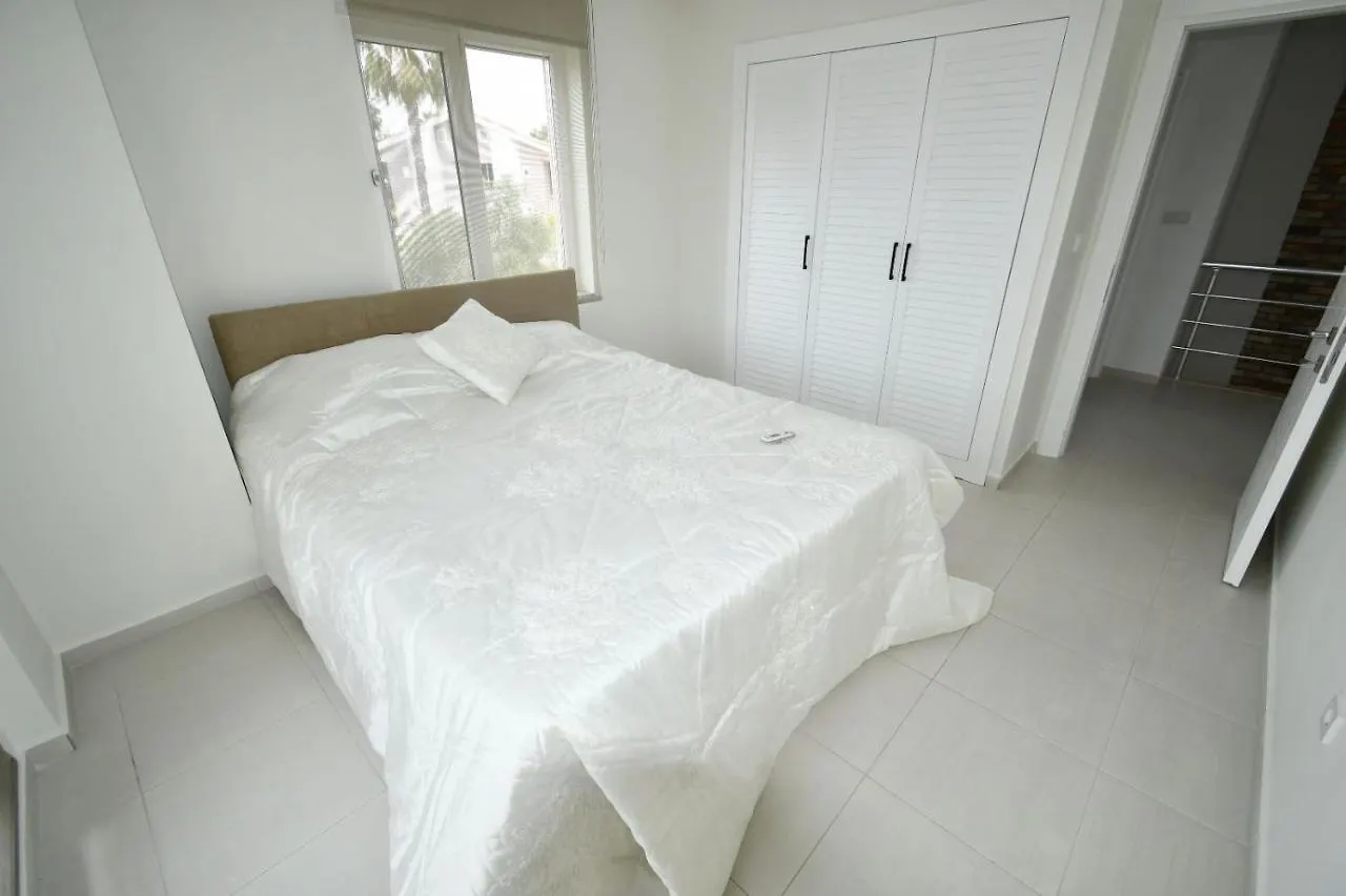 Aguarius Villas Side